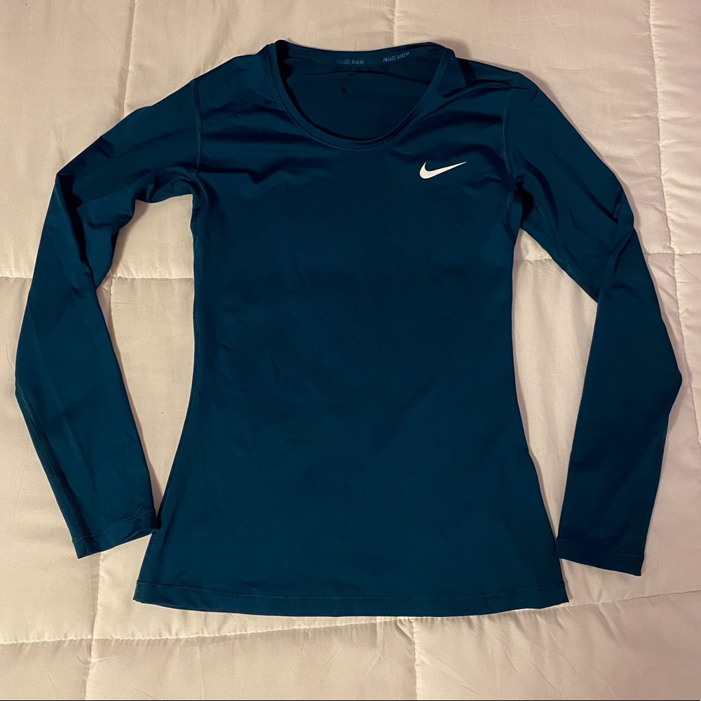 NIKE Women’s Dri-Fit shirt